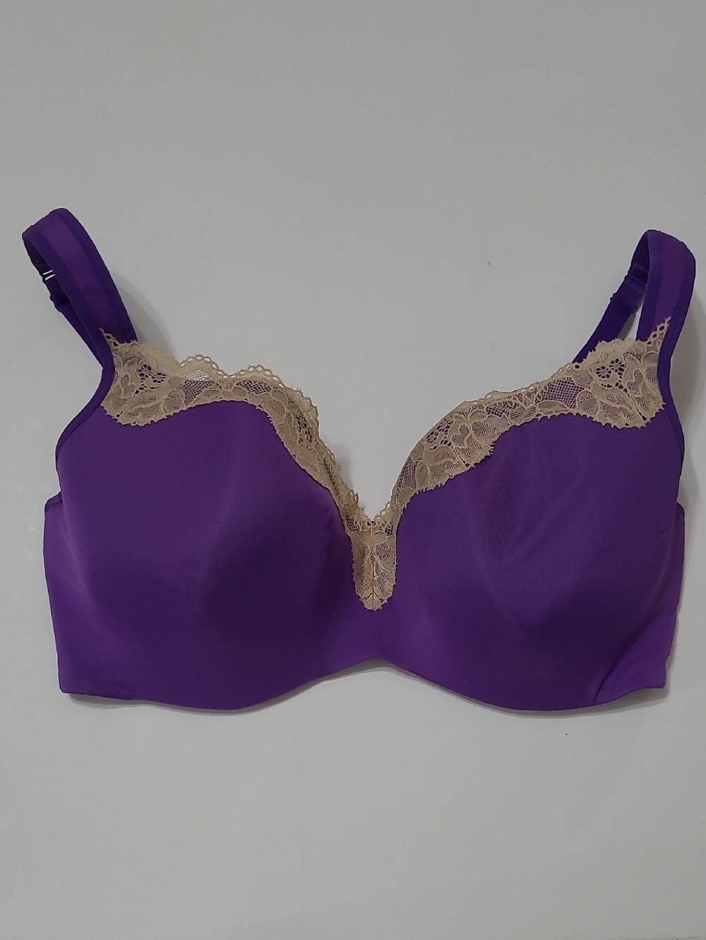Cacique Purple Bra with Tan Lace Trim size 40DDD